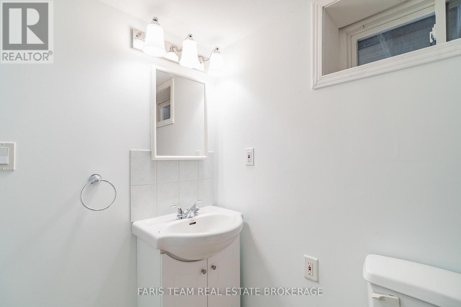 18 HOLGATE STREET - 37