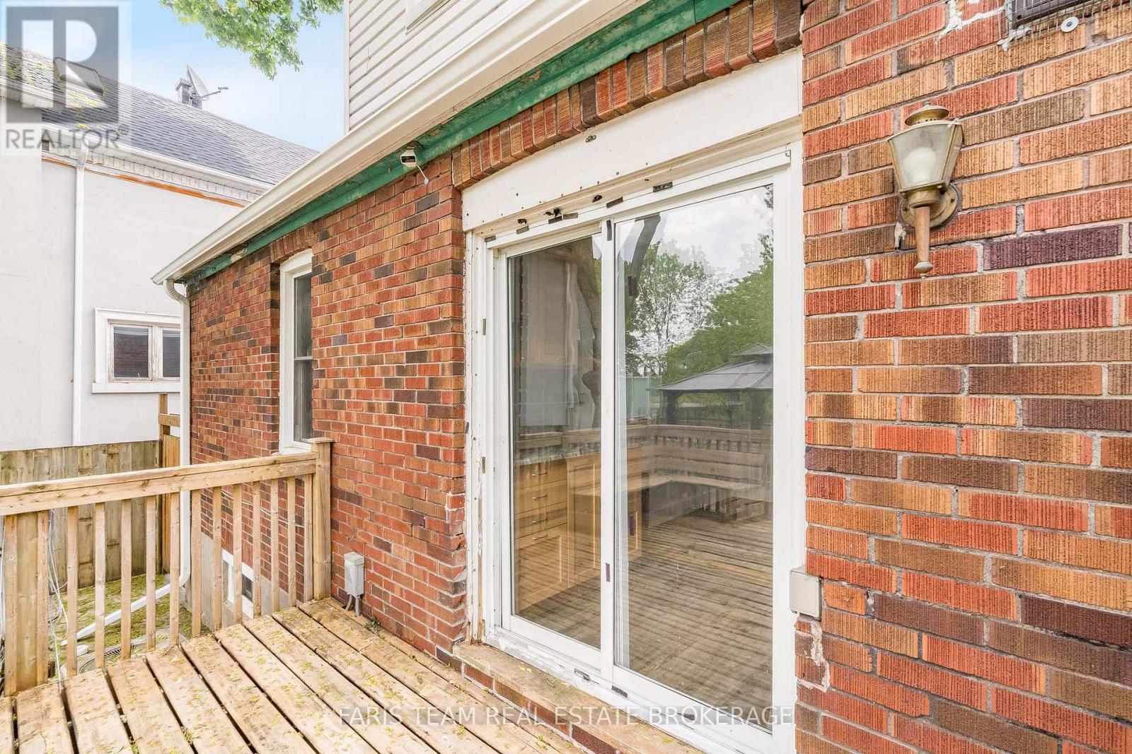 18 HOLGATE STREET - 39
