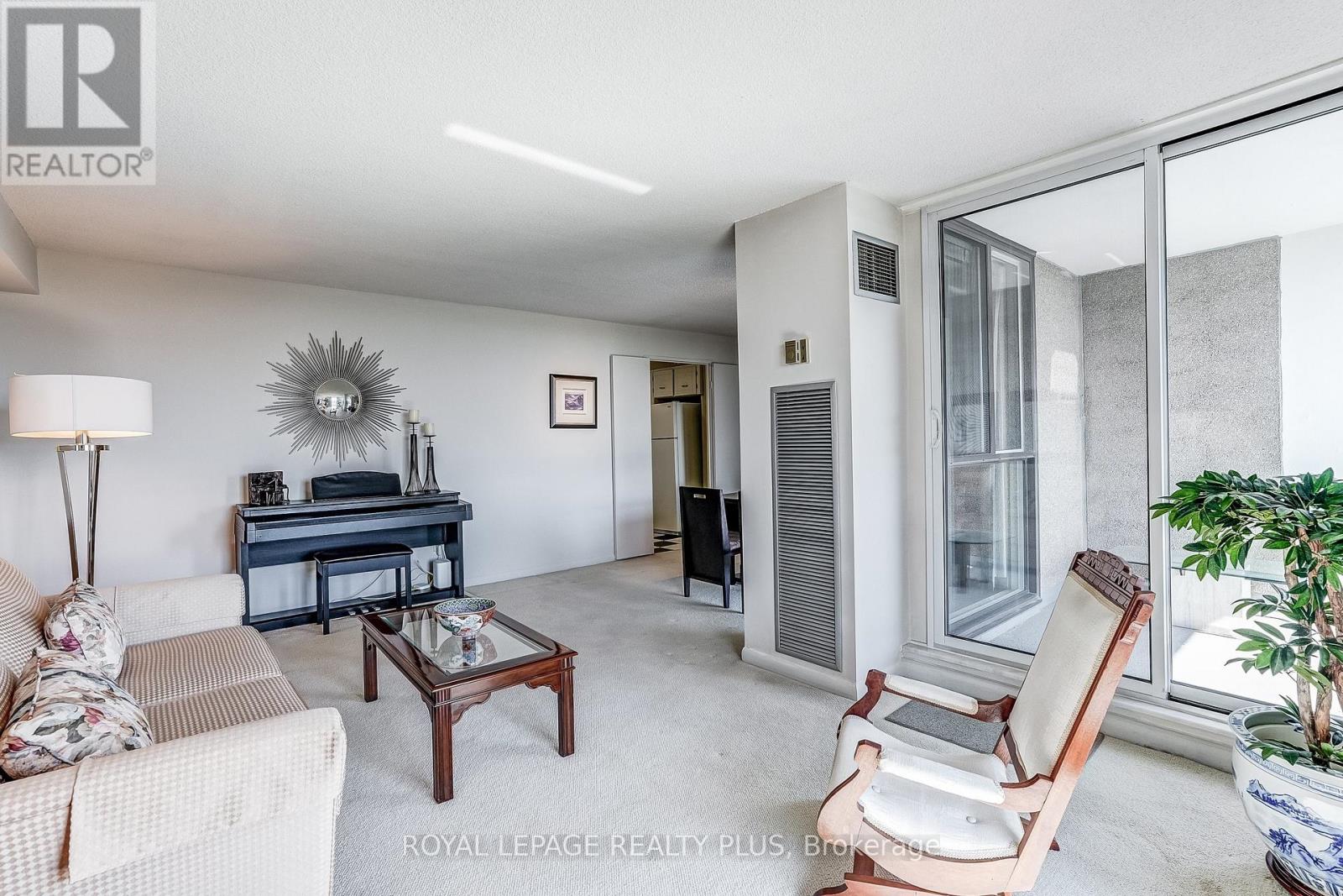 #906 1320 MISSISSAUGA VALLEY BOULEVARD - 10