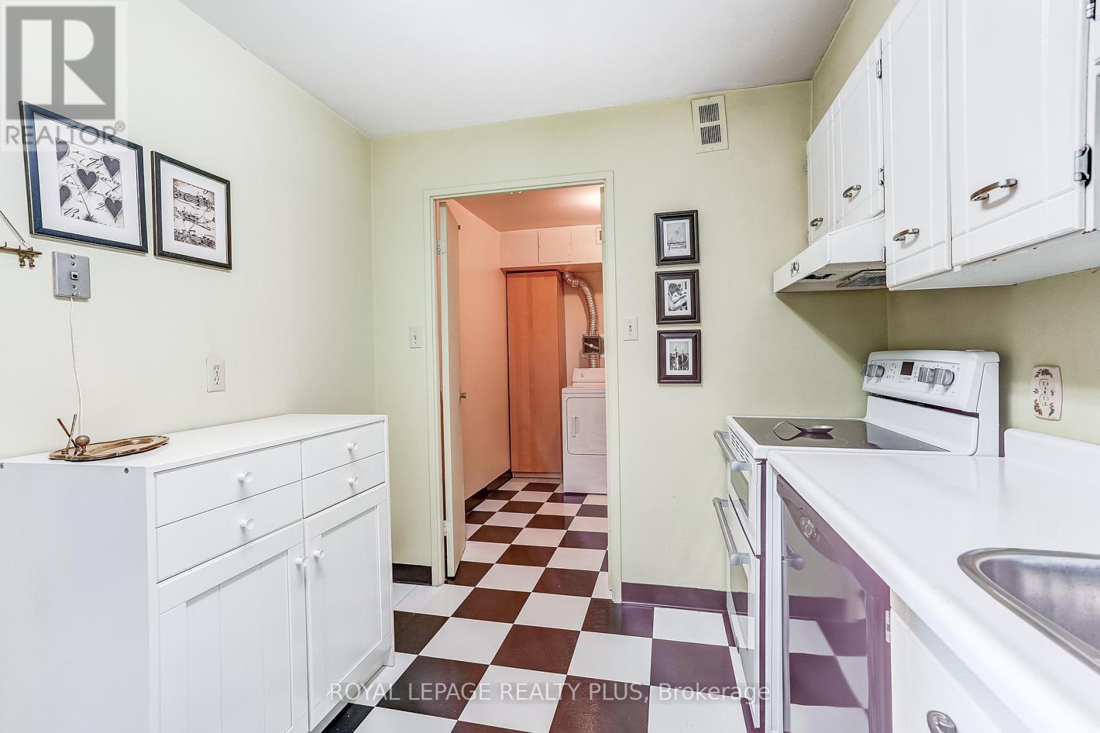 #906 1320 MISSISSAUGA VALLEY BOULEVARD - 15