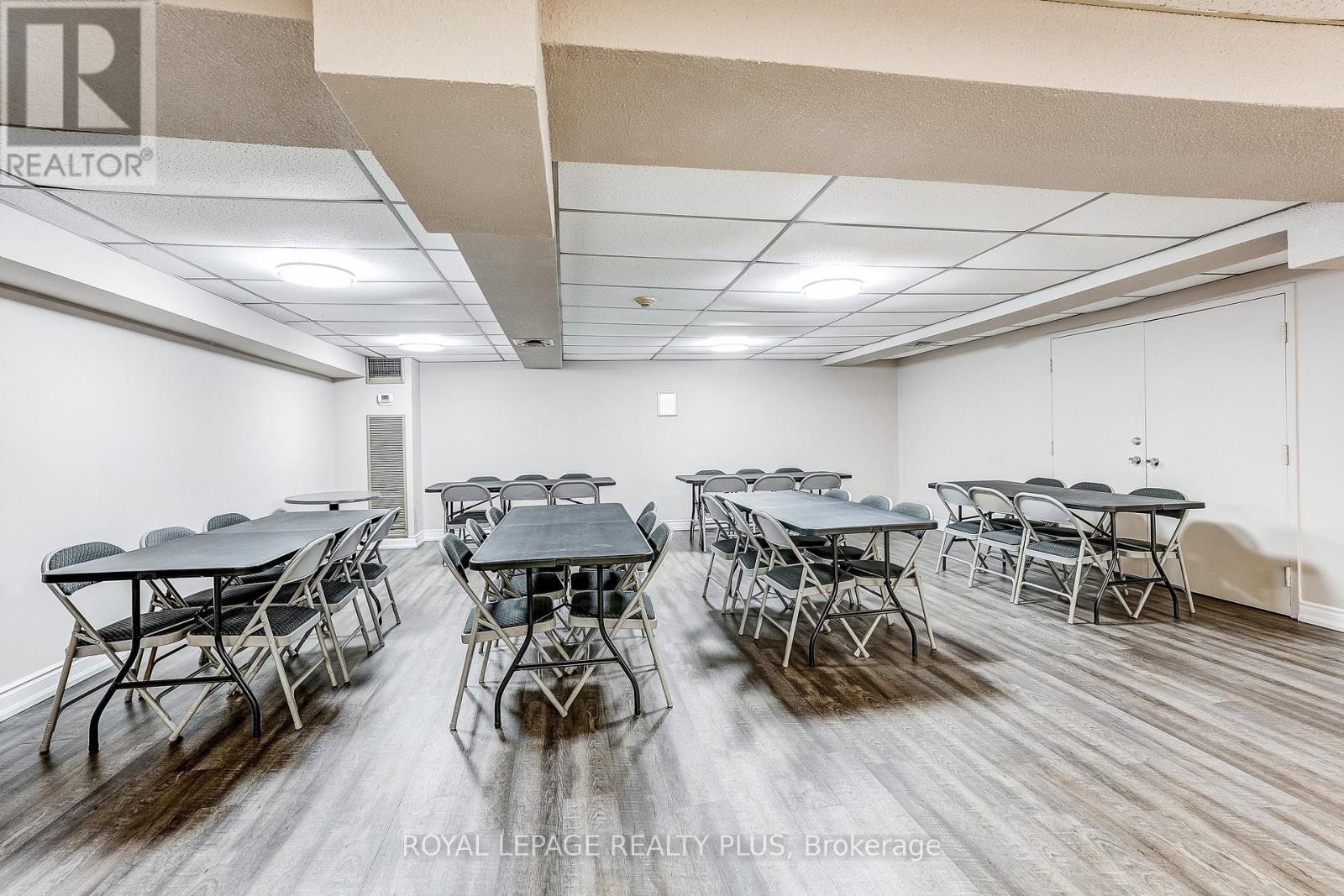#906 1320 MISSISSAUGA VALLEY BOULEVARD - 31