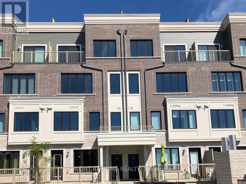 Listing photo of 15 - 95 EASTWOOD PARK GARDENS