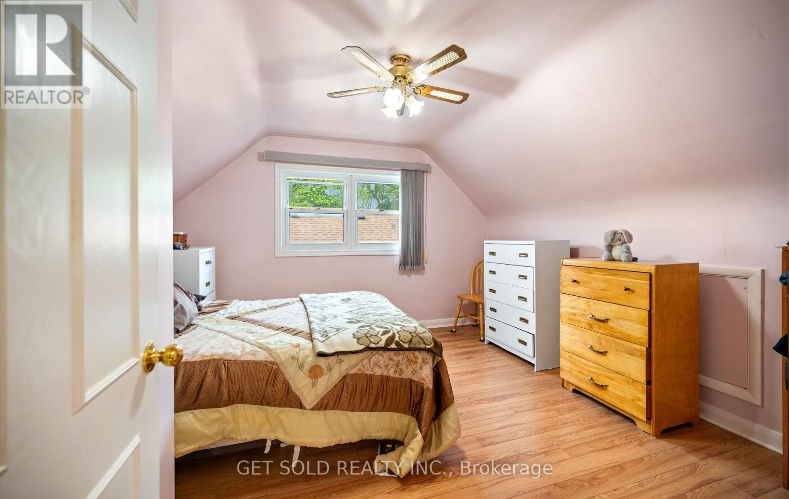 131 CLEARBROOKE CIRCLE - 23