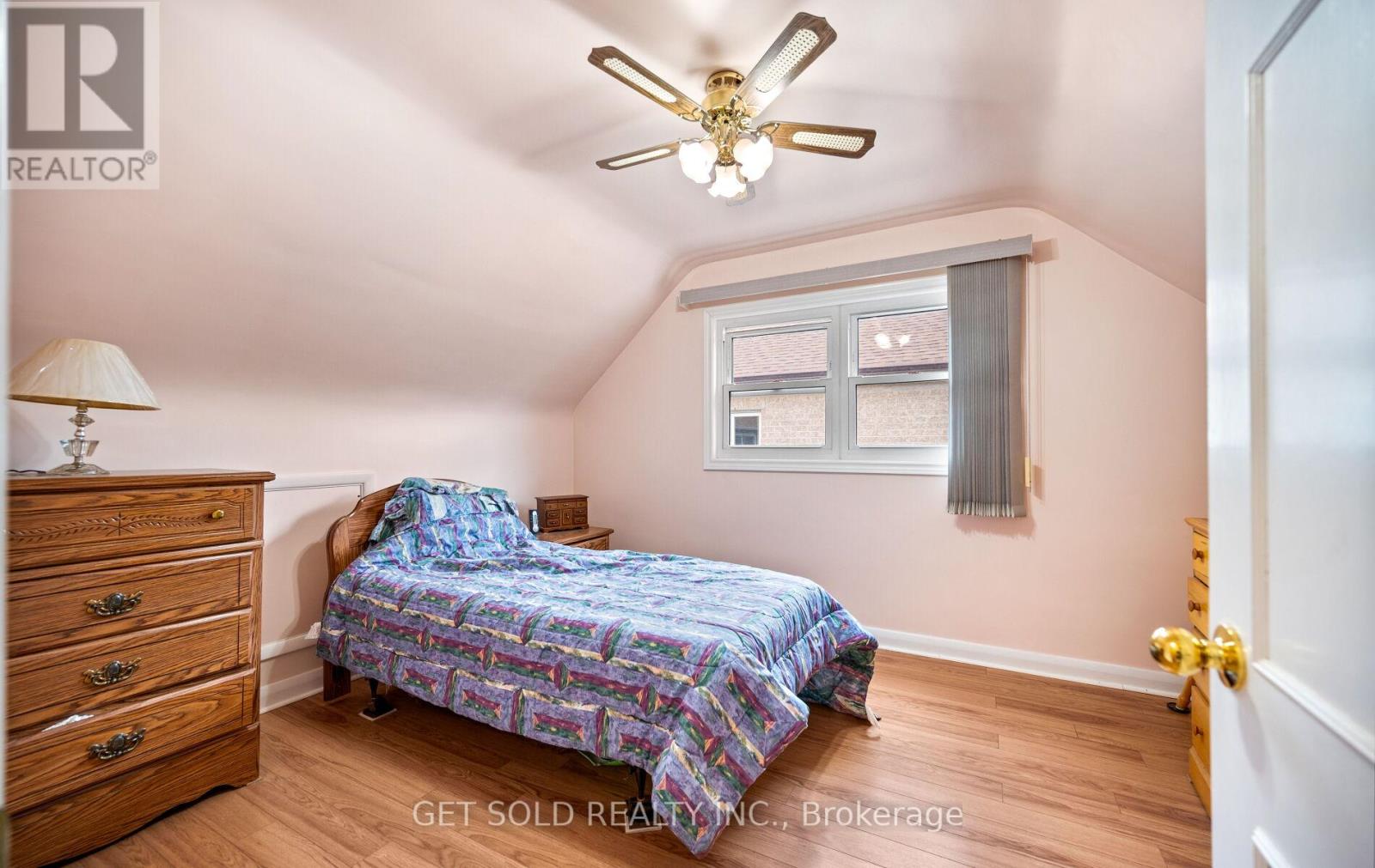 131 CLEARBROOKE CIRCLE - 28