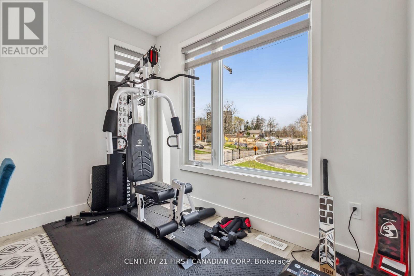#21 990 DEVERON CRESCENT - 14