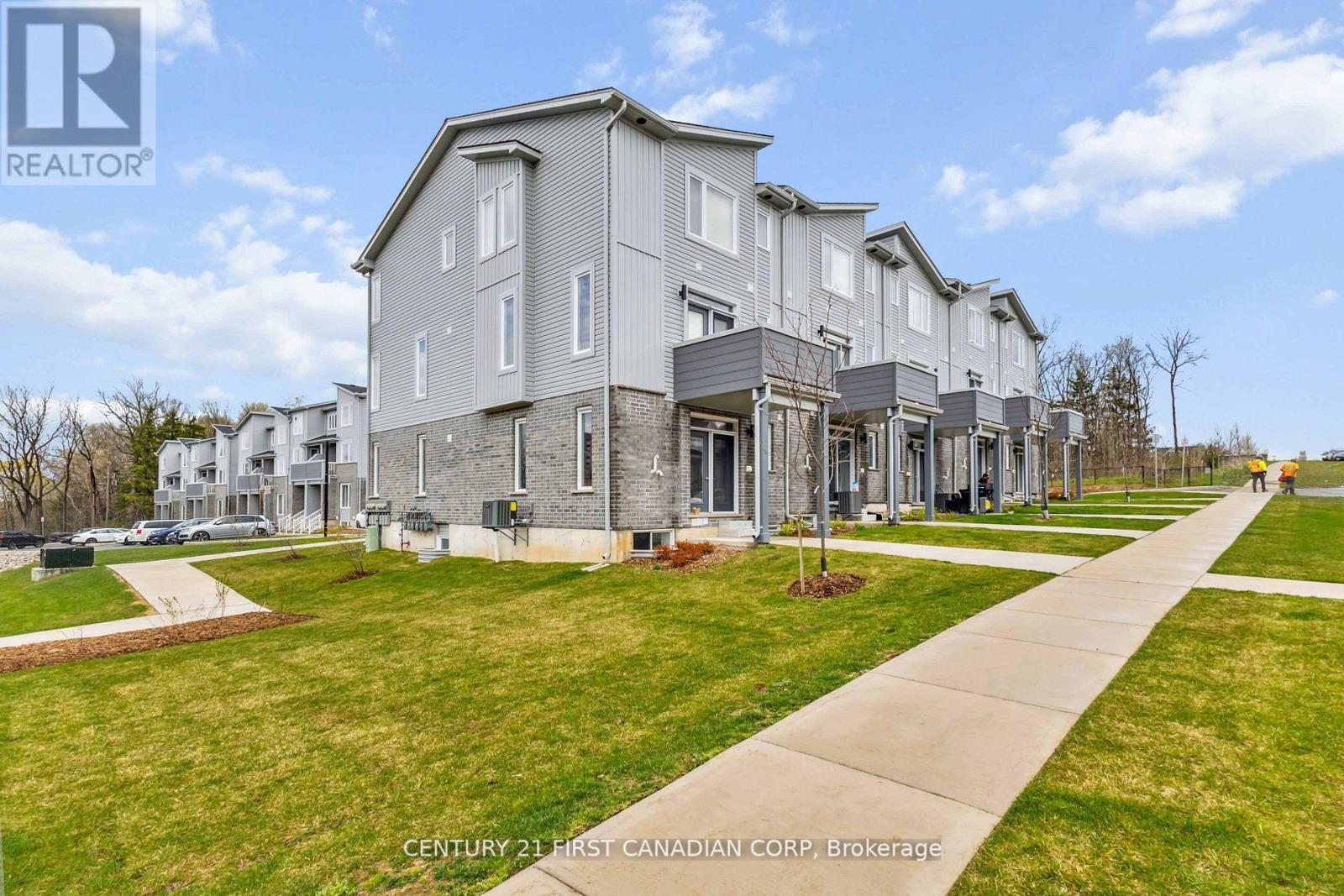#21 990 DEVERON CRESCENT - 7
