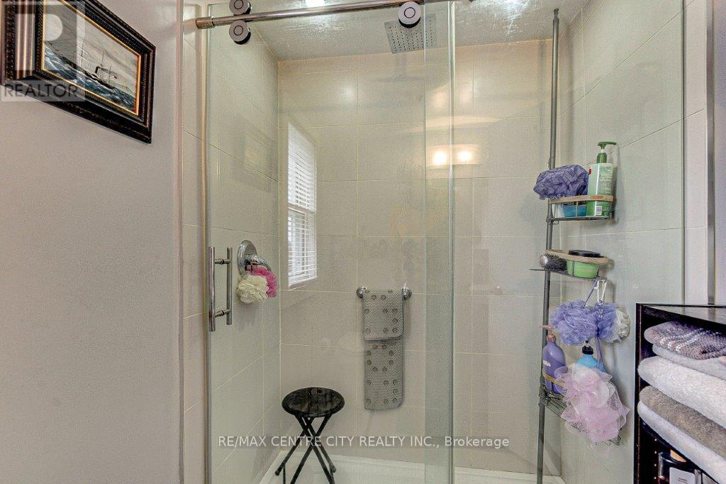 465 ASHLAND AVENUE - 17