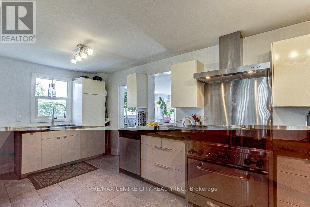 465 ASHLAND AVENUE - 28