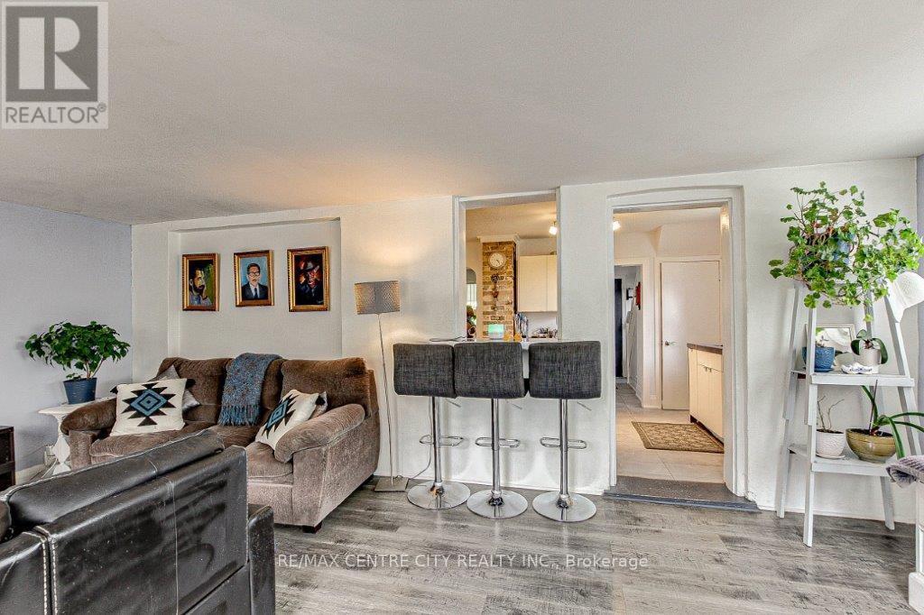 465 ASHLAND AVENUE - 31