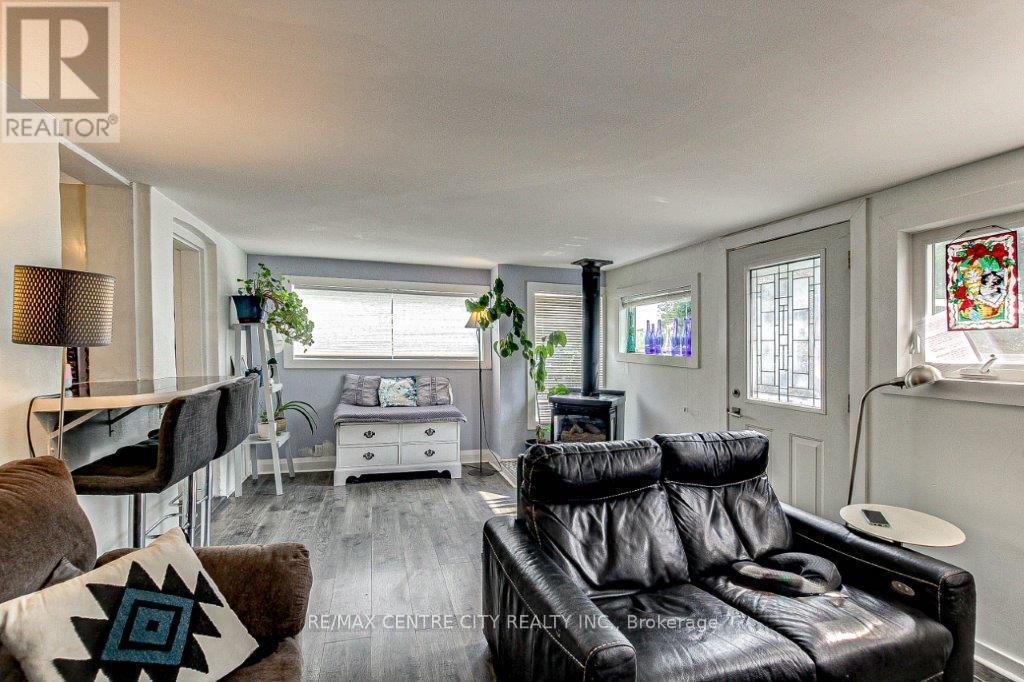 465 ASHLAND AVENUE - 32