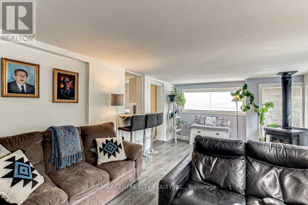 465 ASHLAND AVENUE - 33
