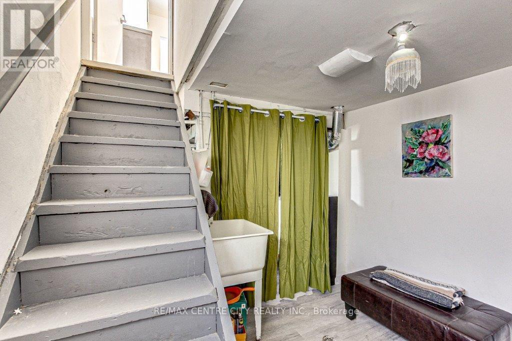465 ASHLAND AVENUE - 34