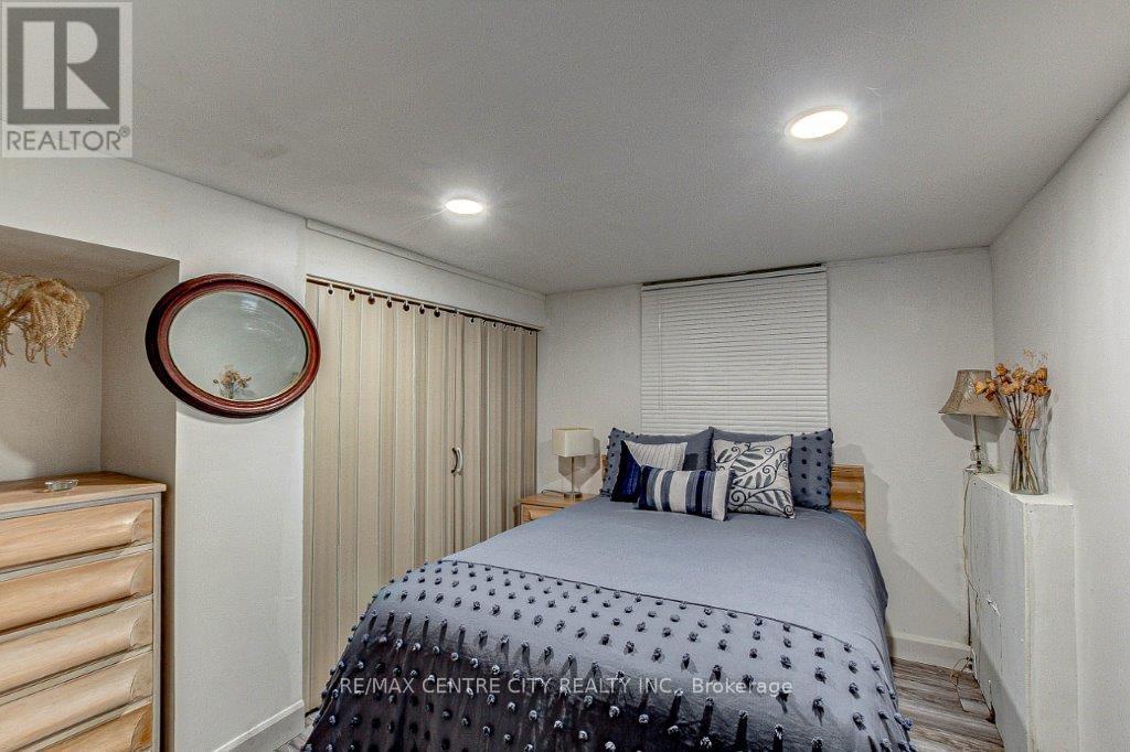 465 ASHLAND AVENUE - 35