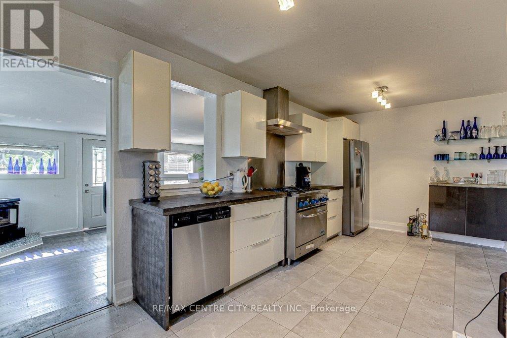 465 ASHLAND AVENUE - 40
