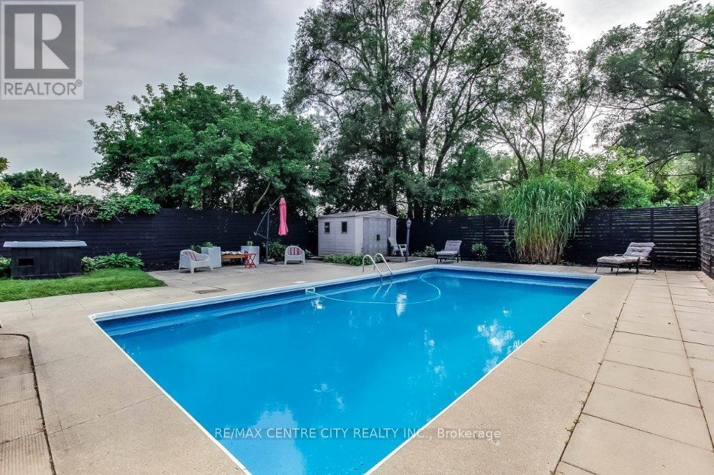 465 ASHLAND AVENUE - 8