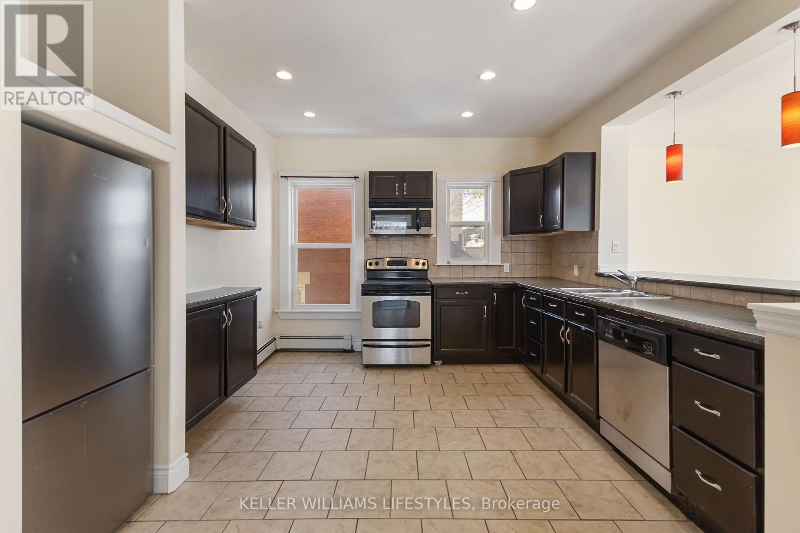79 BEACONSFIELD AVENUE - 14