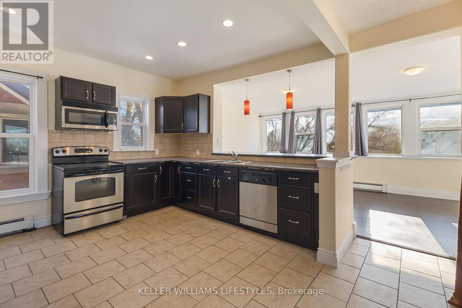 79 BEACONSFIELD AVENUE - 15