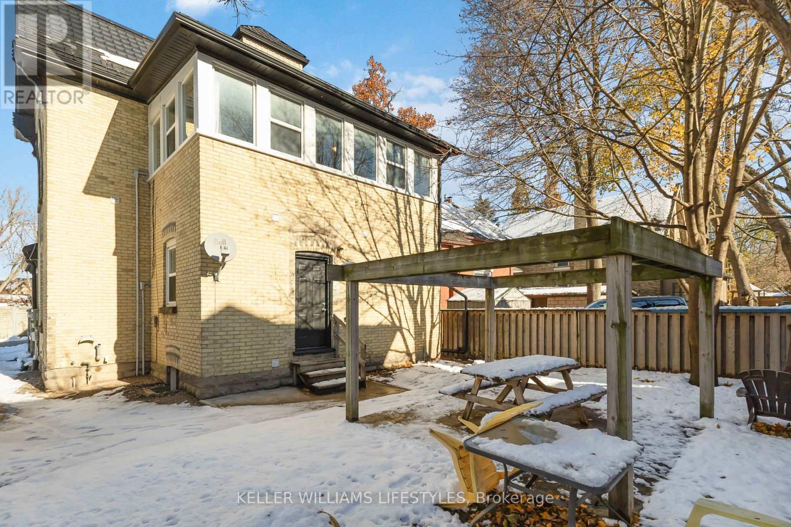 79 BEACONSFIELD AVENUE - 46