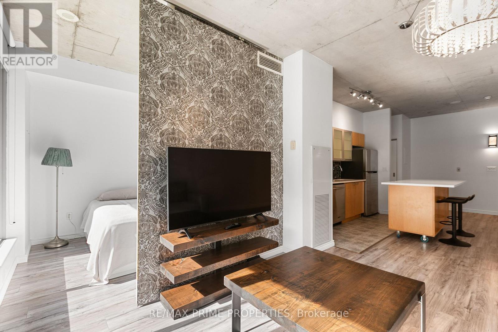 #311 383 CUMBERLAND STREET - 13