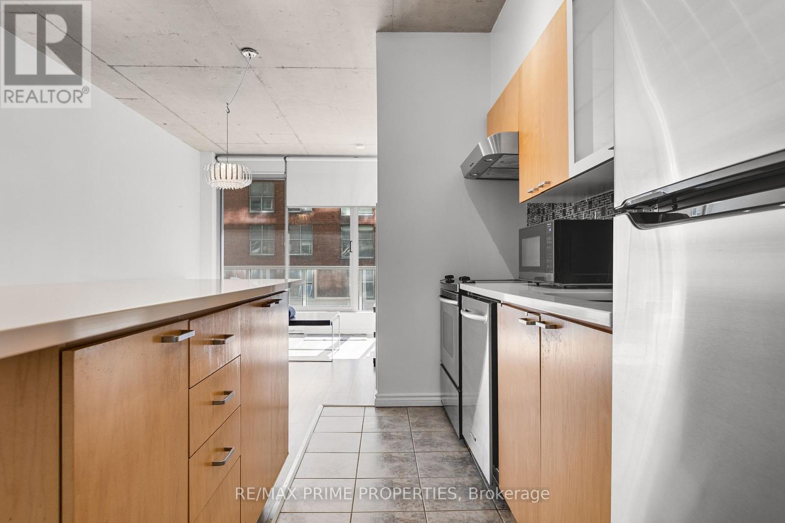 #311 383 CUMBERLAND STREET - 7