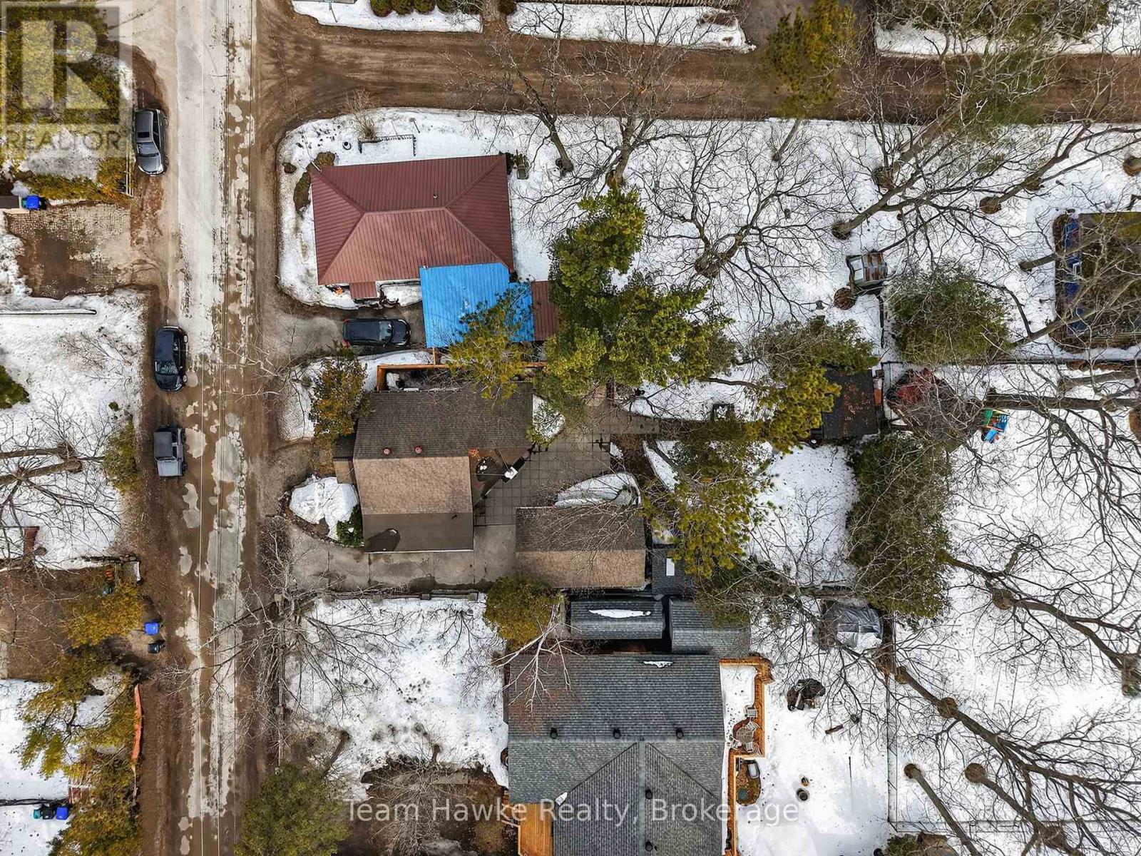 283 TINY BEACHES ROAD S - 32