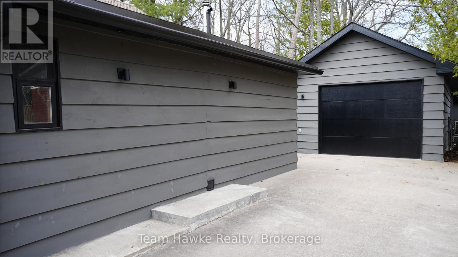 283 TINY BEACHES ROAD S - 38