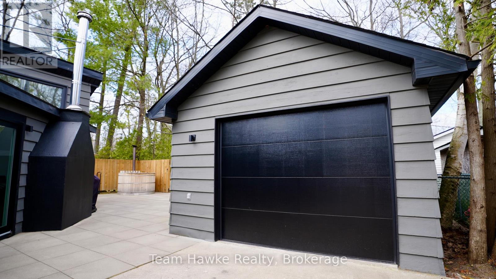 283 TINY BEACHES ROAD S - 39