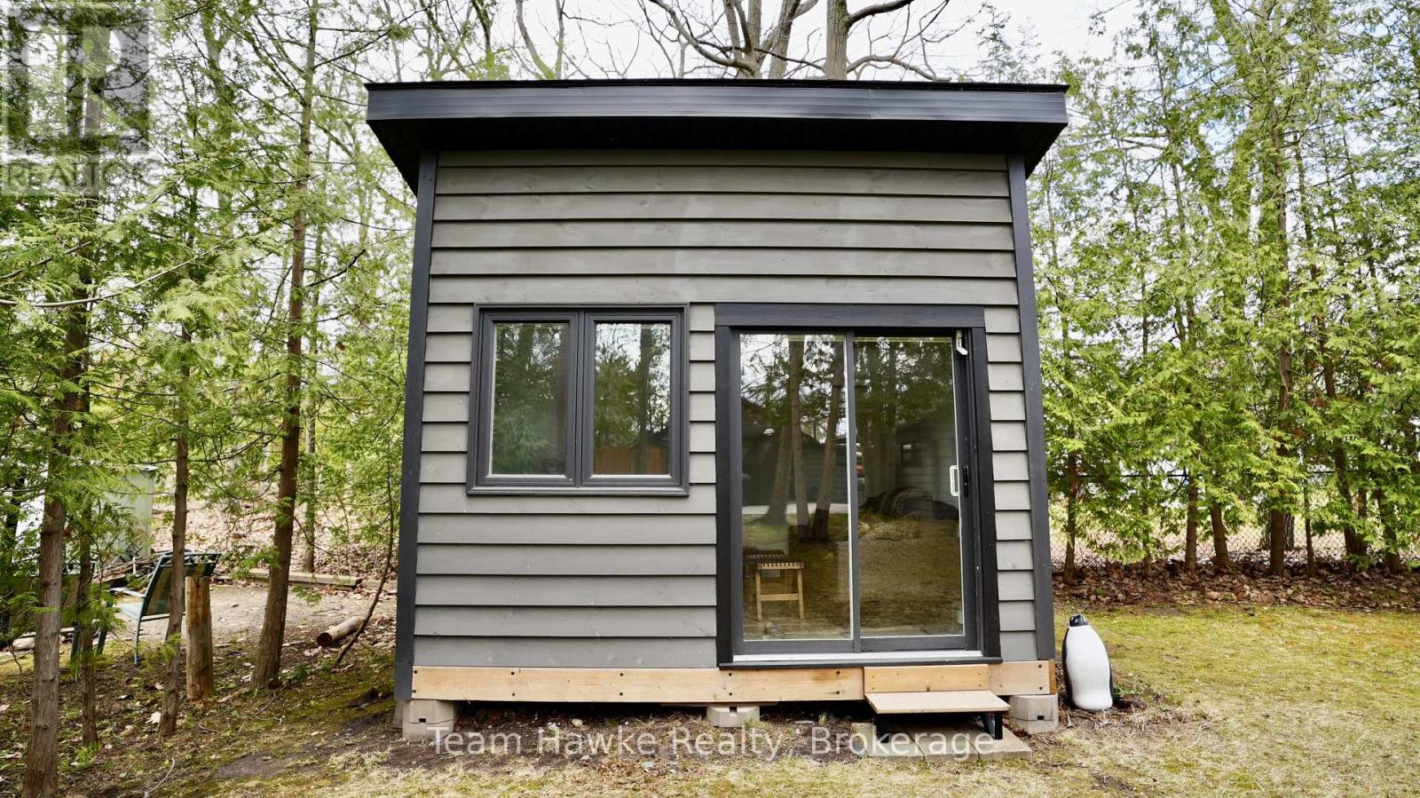 283 TINY BEACHES ROAD S - 40