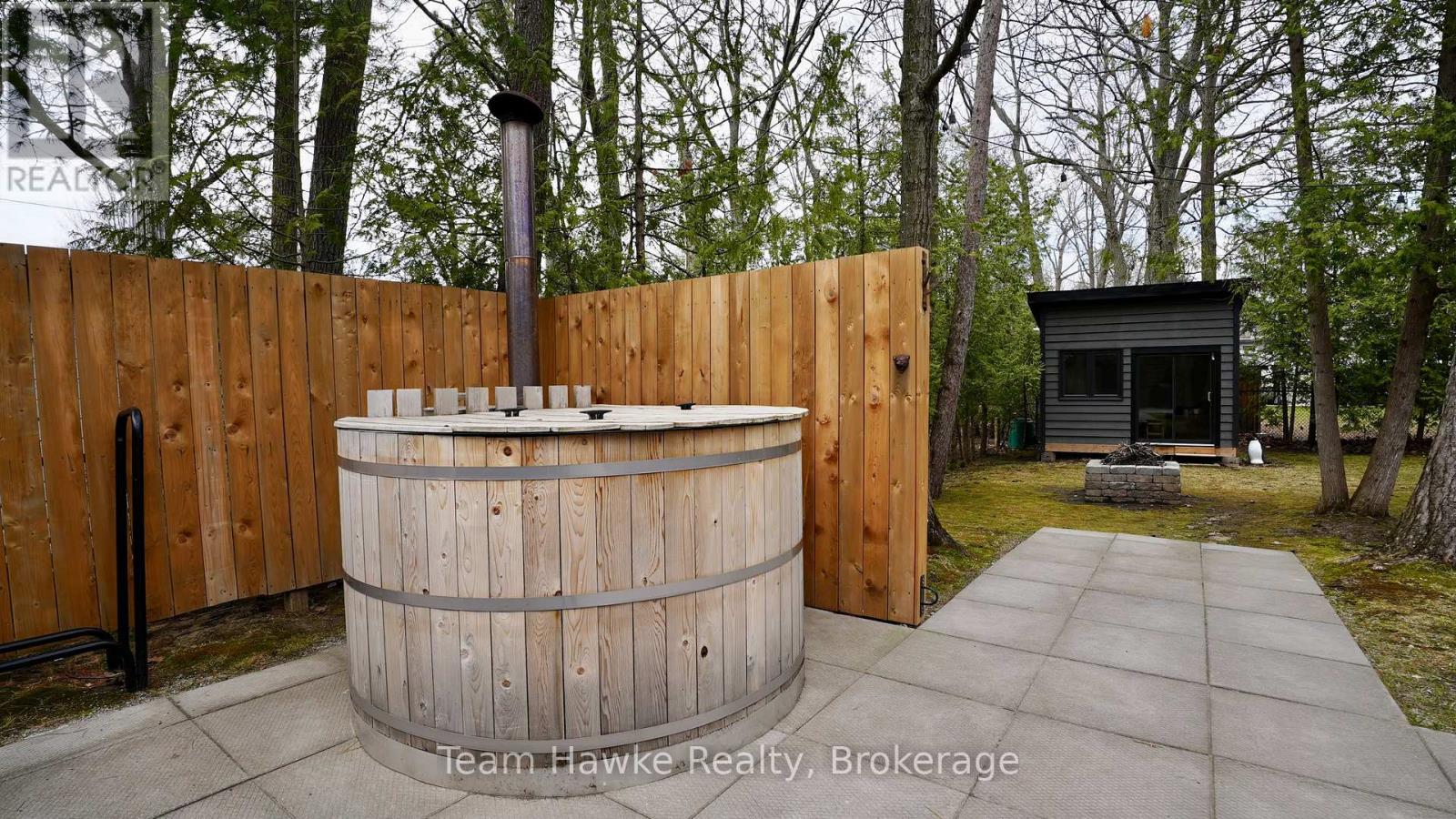 283 TINY BEACHES ROAD S - 41