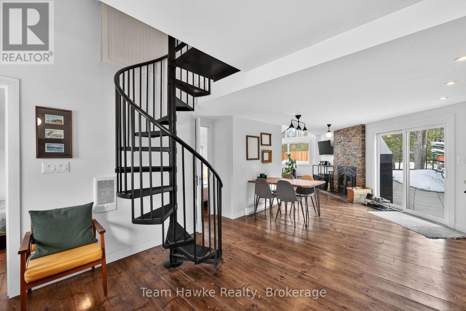 283 TINY BEACHES ROAD S - 9