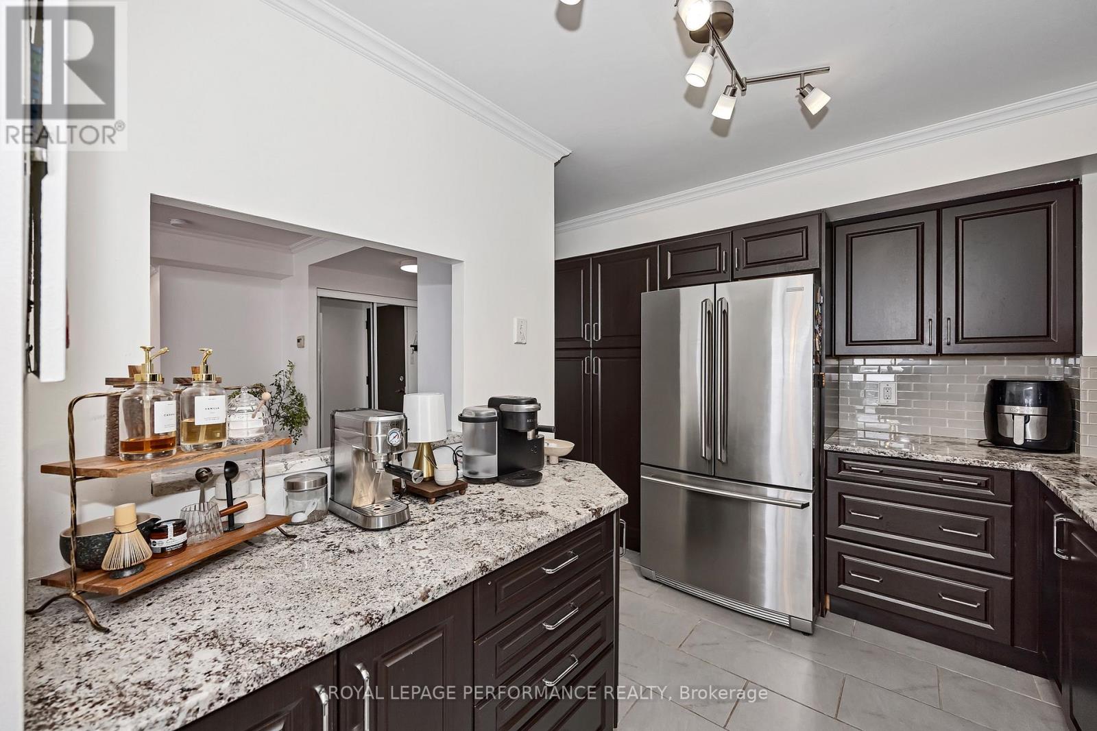 #1512 2760 CAROUSEL CRESCENT - 11