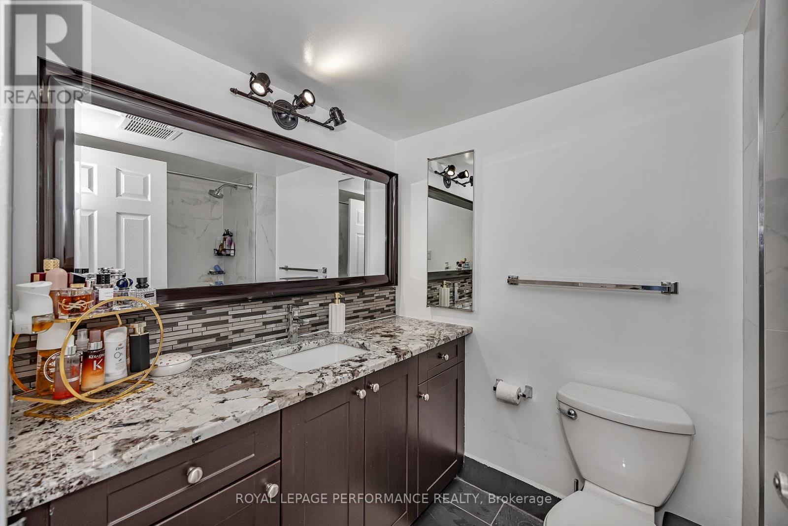 #1512 2760 CAROUSEL CRESCENT - 18