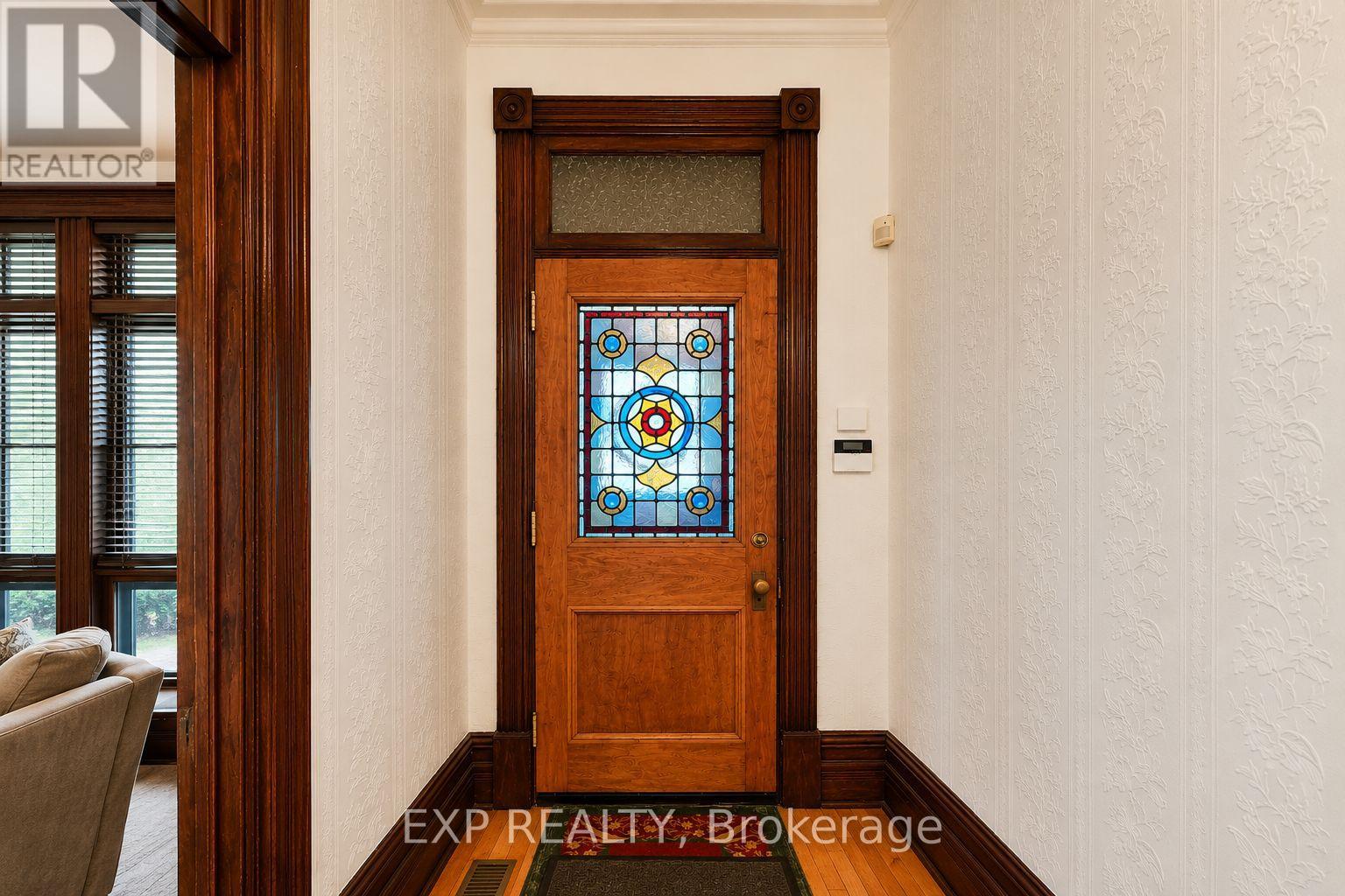 3 Bed, 3 Bath Multi-Family for Rent in Ottawa – 1 – 12 SOMERSET STREET W, Ottawa – MLS# X13229934 - Image 3