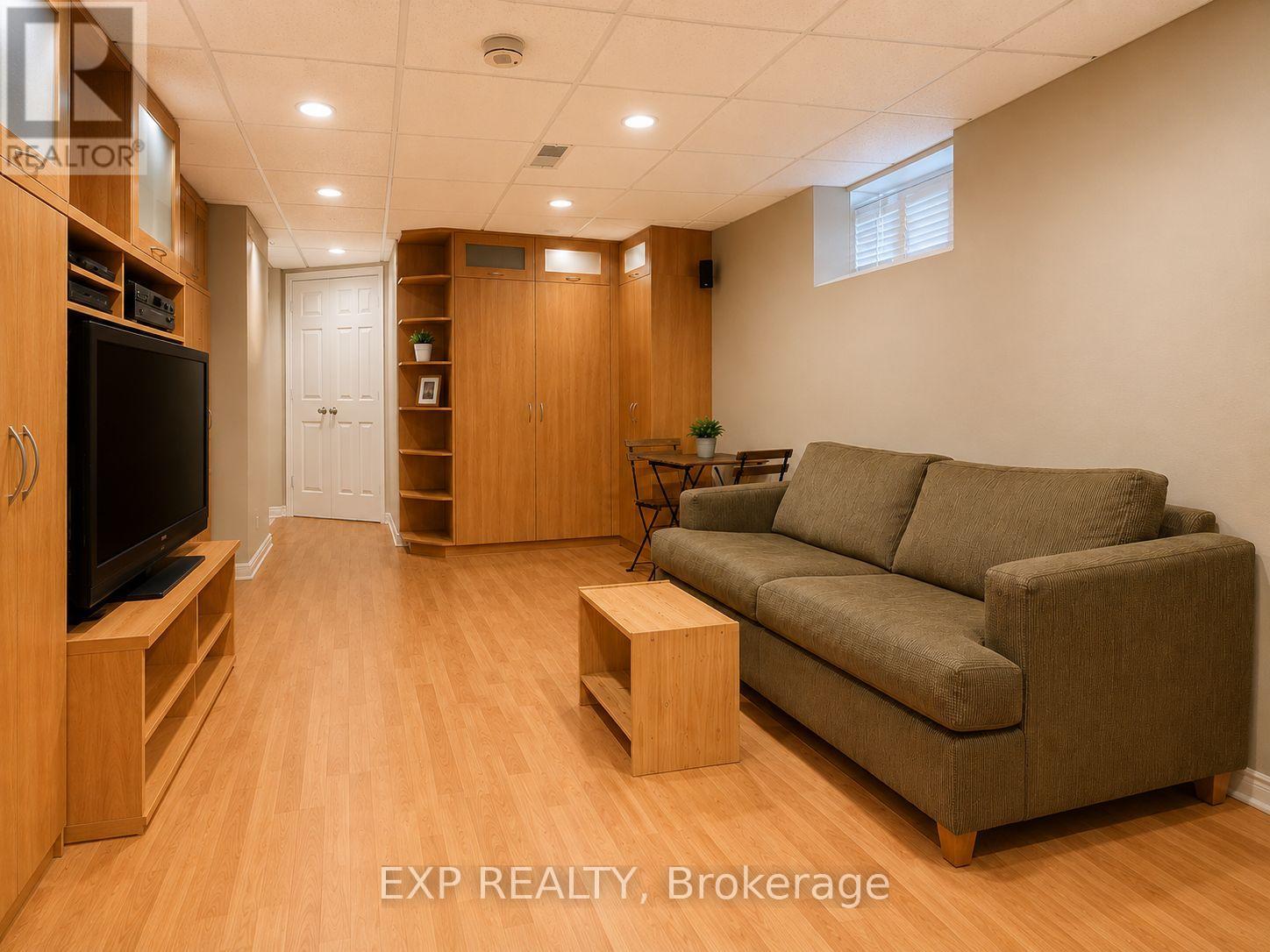 3 Bed, 3 Bath Multi-Family for Rent in Ottawa – 1 – 12 SOMERSET STREET W, Ottawa – MLS# X13229934 - Image 21