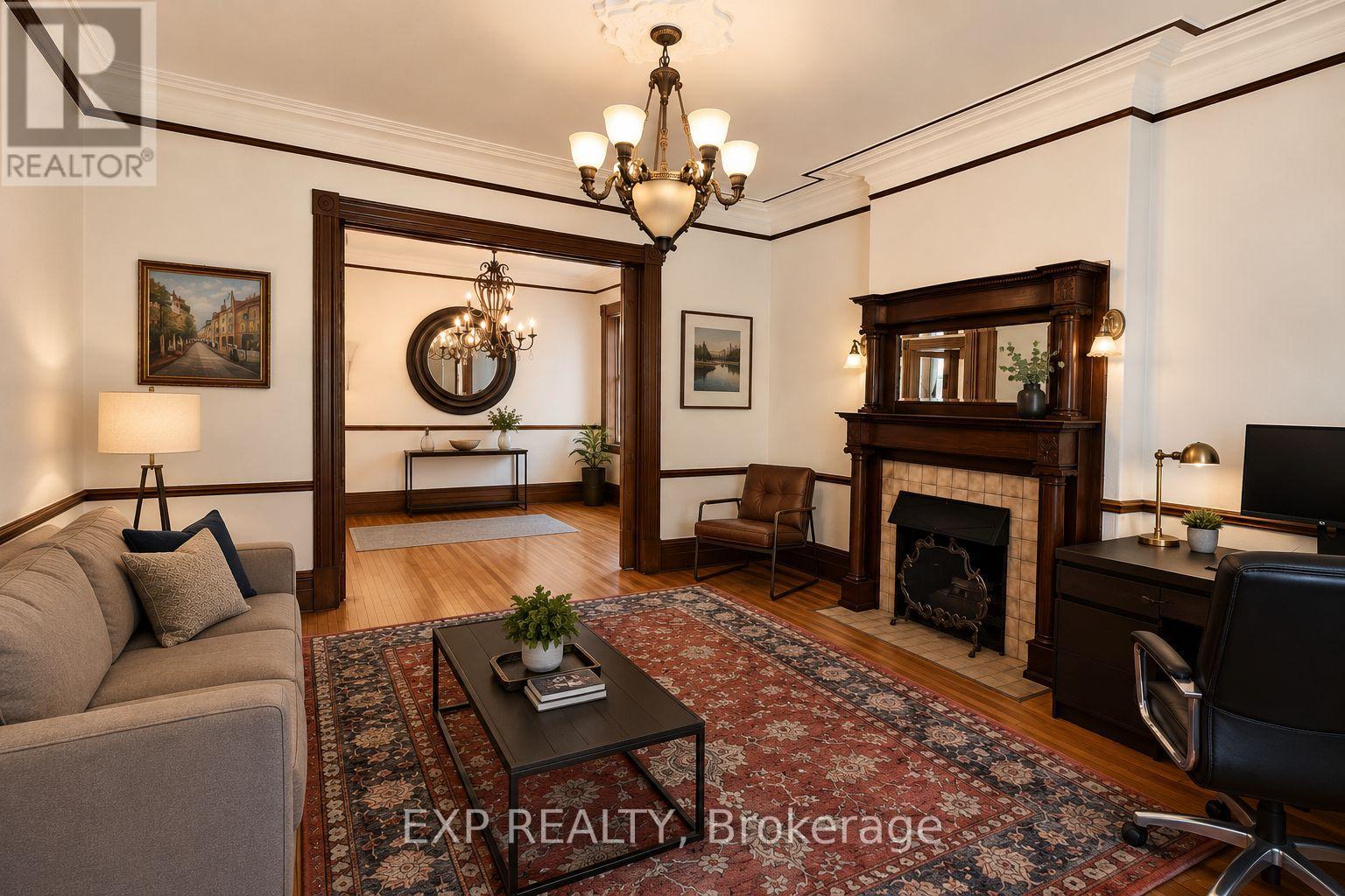 3 Bed, 3 Bath Multi-Family for Rent in Ottawa – 1 – 12 SOMERSET STREET W, Ottawa – MLS# X13229934 - Image 4