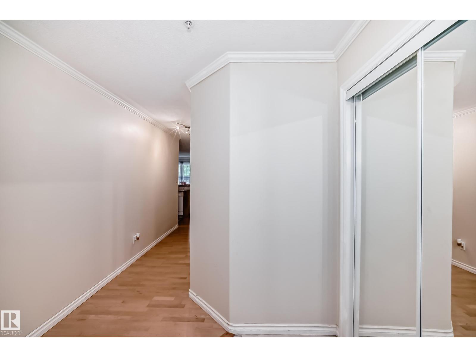 #214 9938 104 ST NW - 5