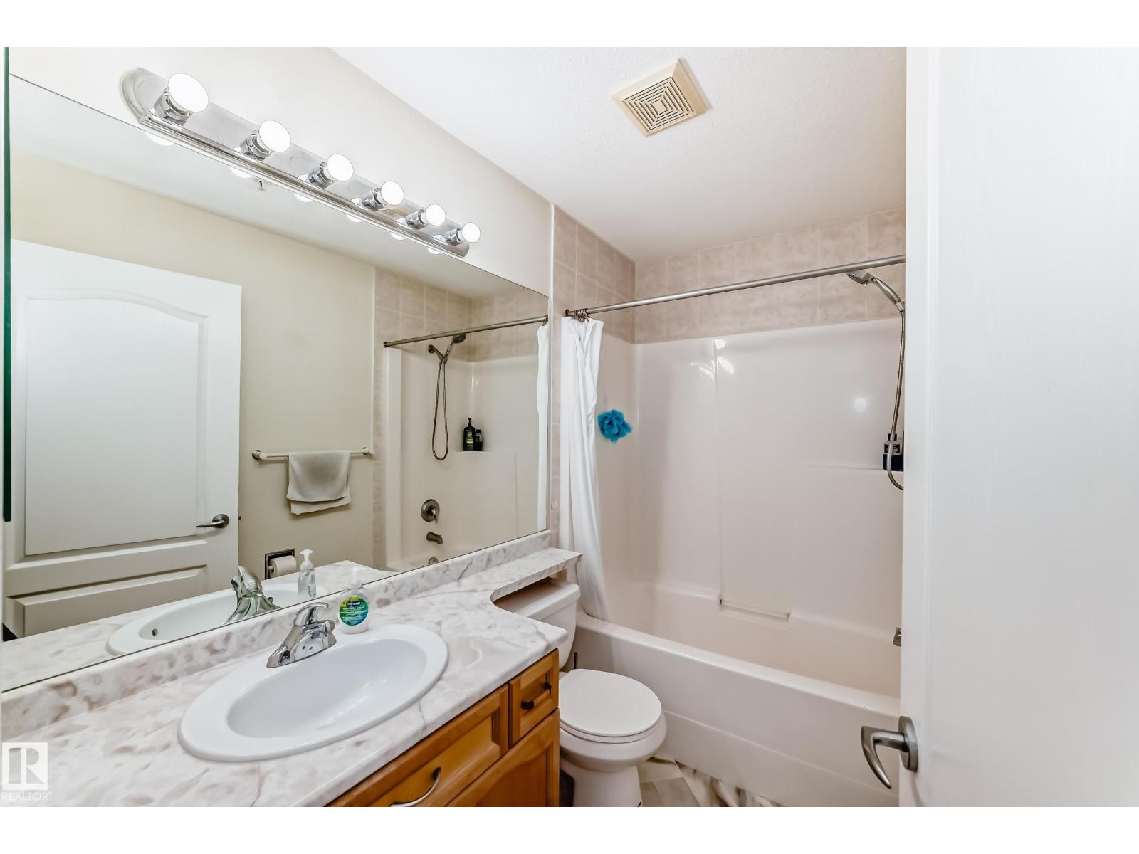 #214 9938 104 ST NW - 37
