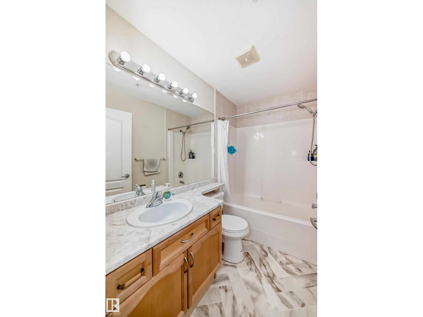 #214 9938 104 ST NW - 38