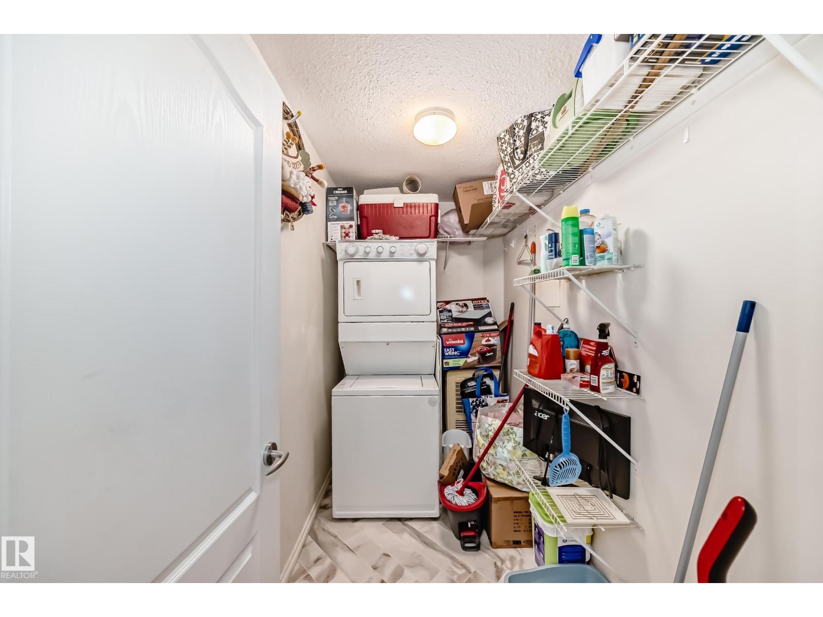 #214 9938 104 ST NW - 40
