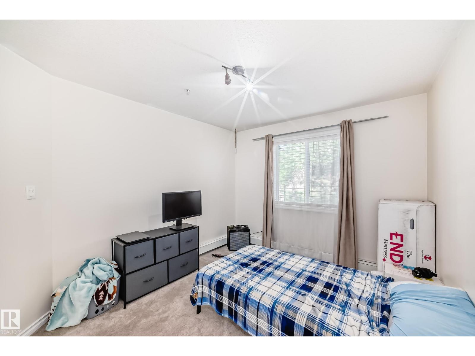 #214 9938 104 ST NW - 34