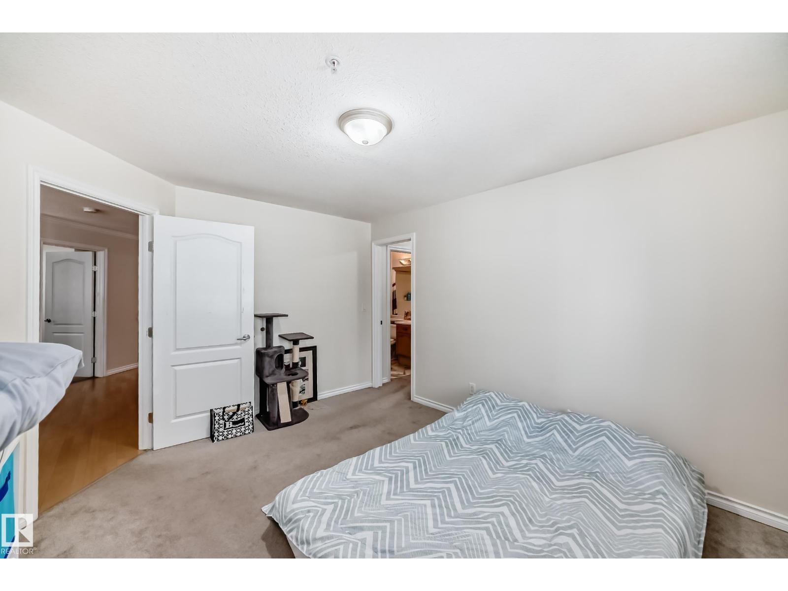 #214 9938 104 ST NW - 25