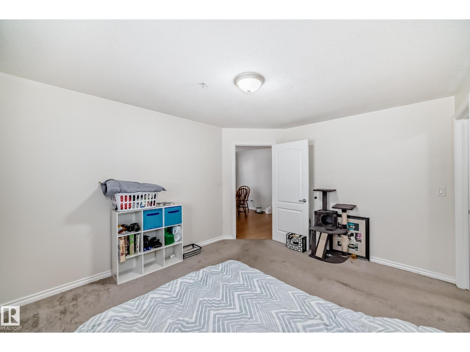 #214 9938 104 ST NW - 26