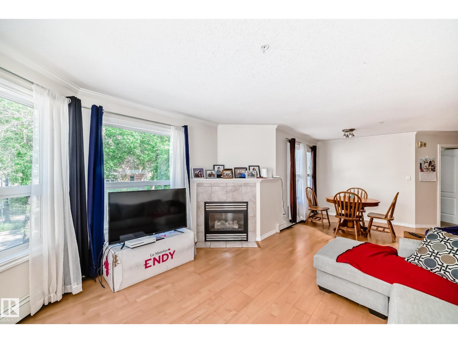 #214 9938 104 ST NW - 14