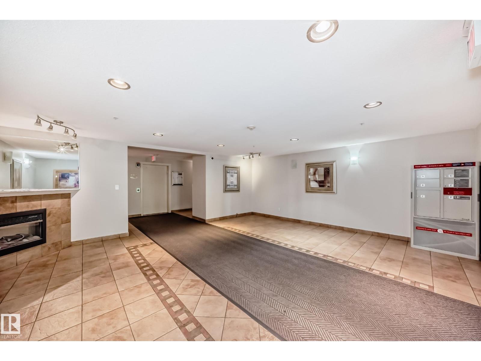 #214 9938 104 ST NW - 47