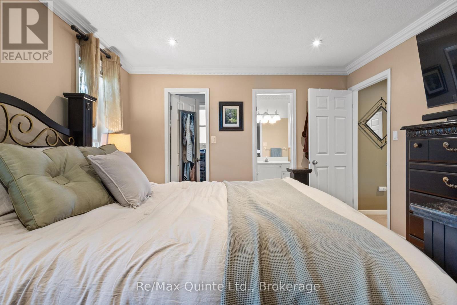 1 SIMMONS COURT - 30