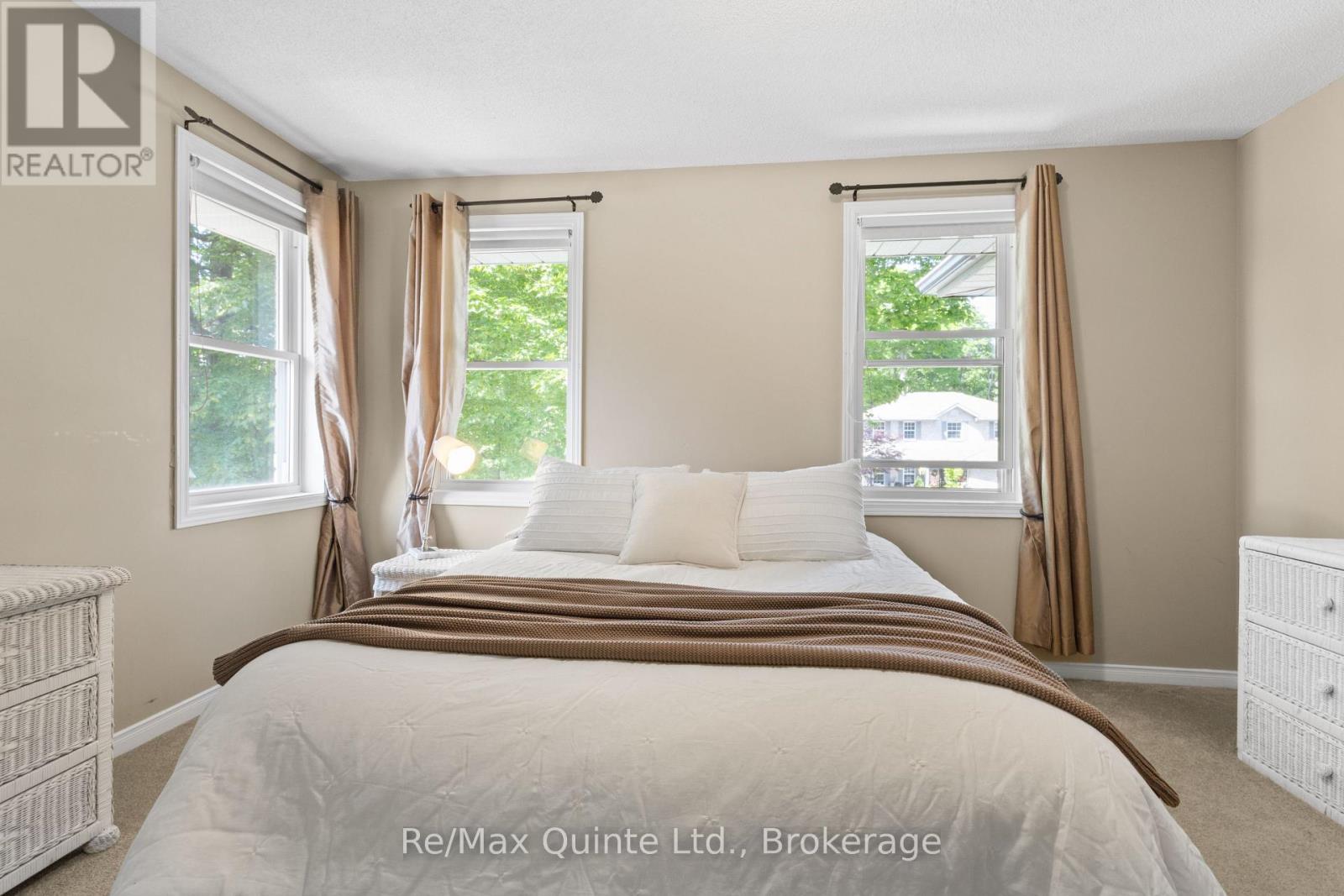1 SIMMONS COURT - 34