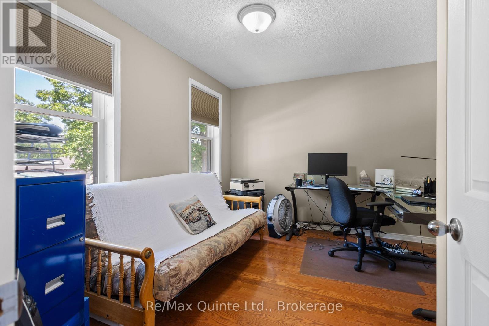 1 SIMMONS COURT - 38