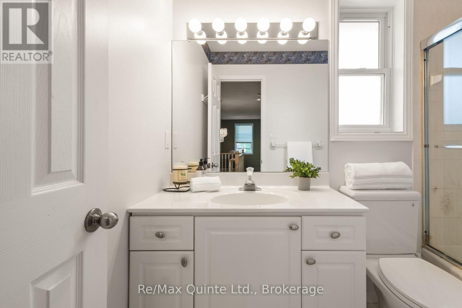 1 SIMMONS COURT - 39
