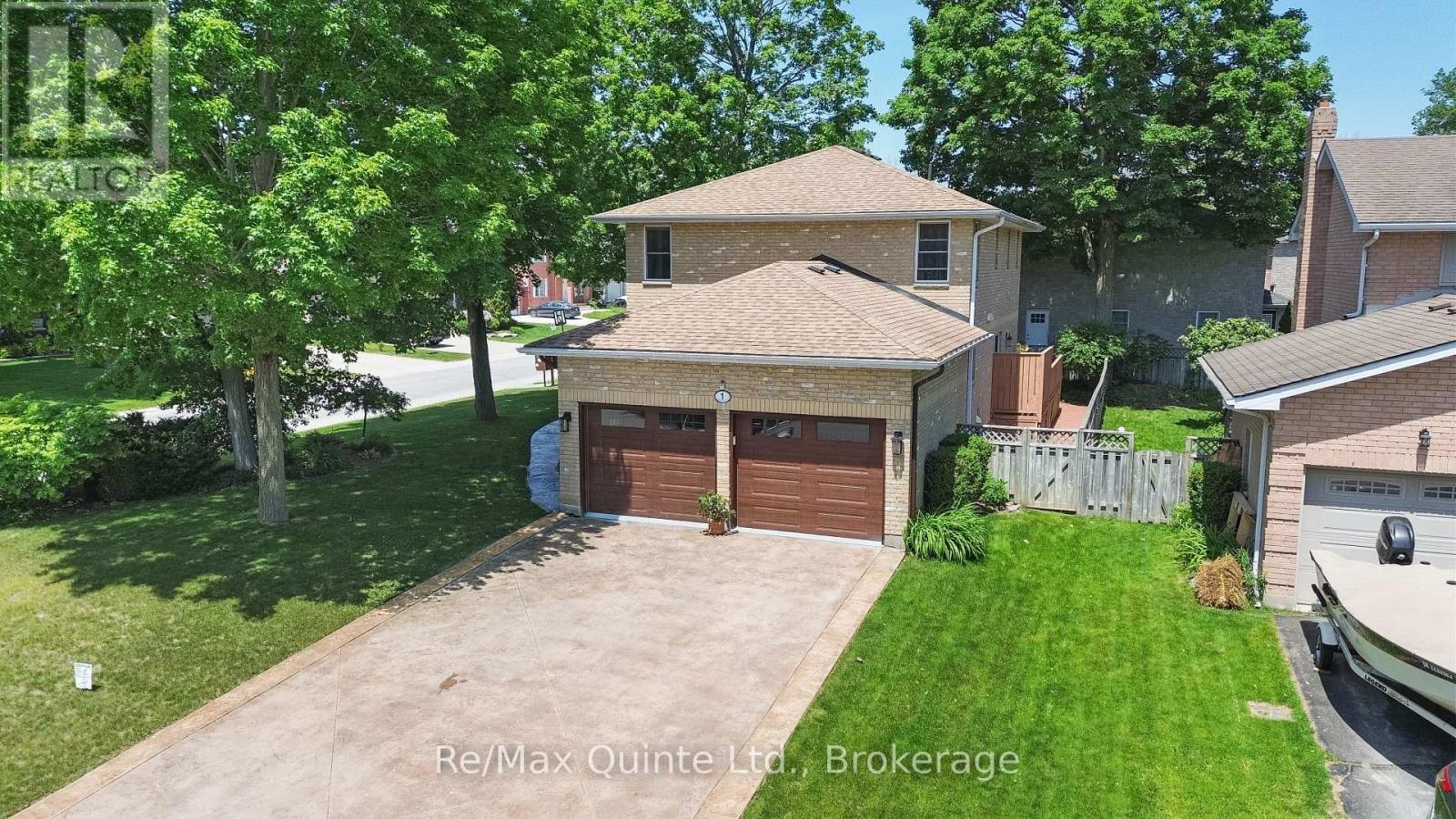 1 SIMMONS COURT - 4