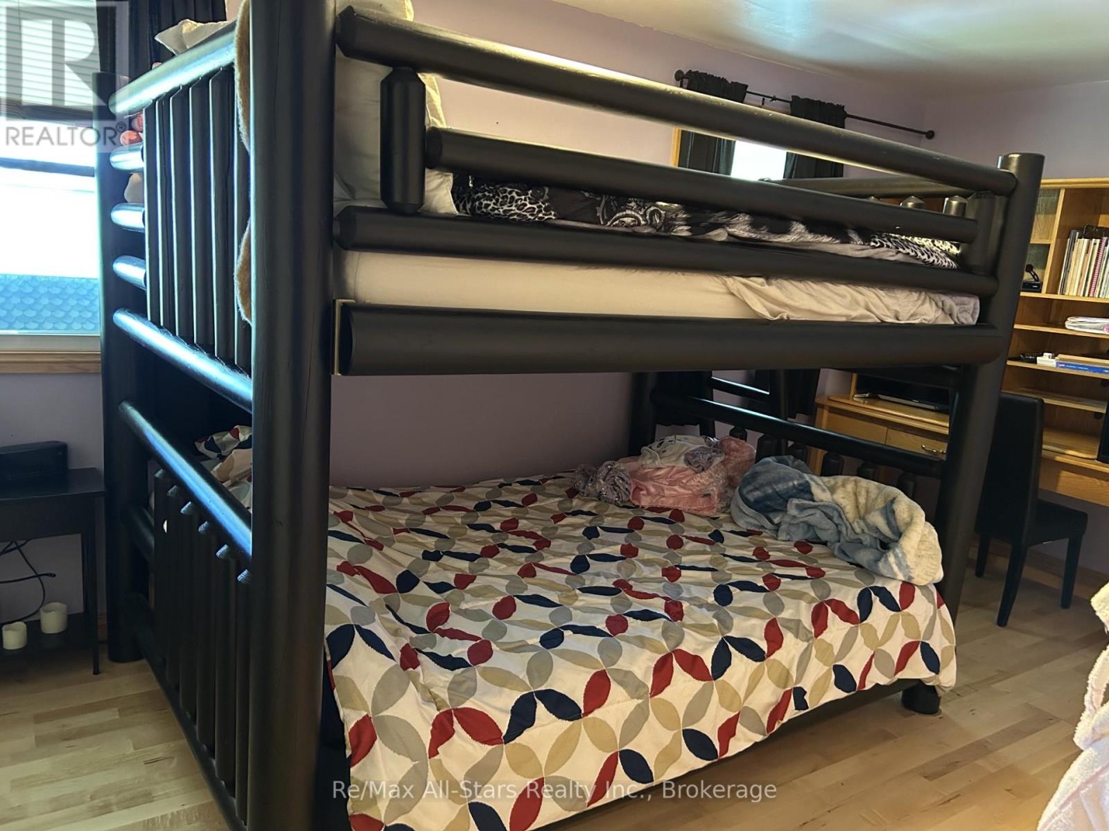 851 CEDAR GLEN ROAD - 15